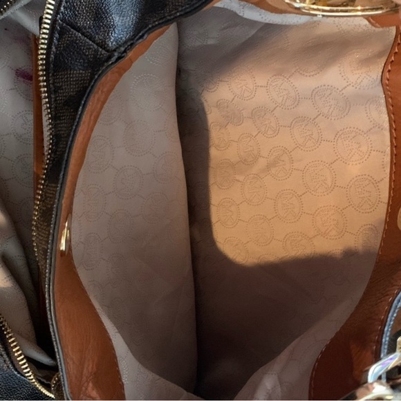 Michael kors bag - Picture 4 of 8